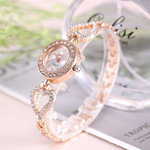 Women's Individual Alloy Quartz Watch Women's Full Diamond Luxury Watch women watches Dress watch Party decoration gifts Femal